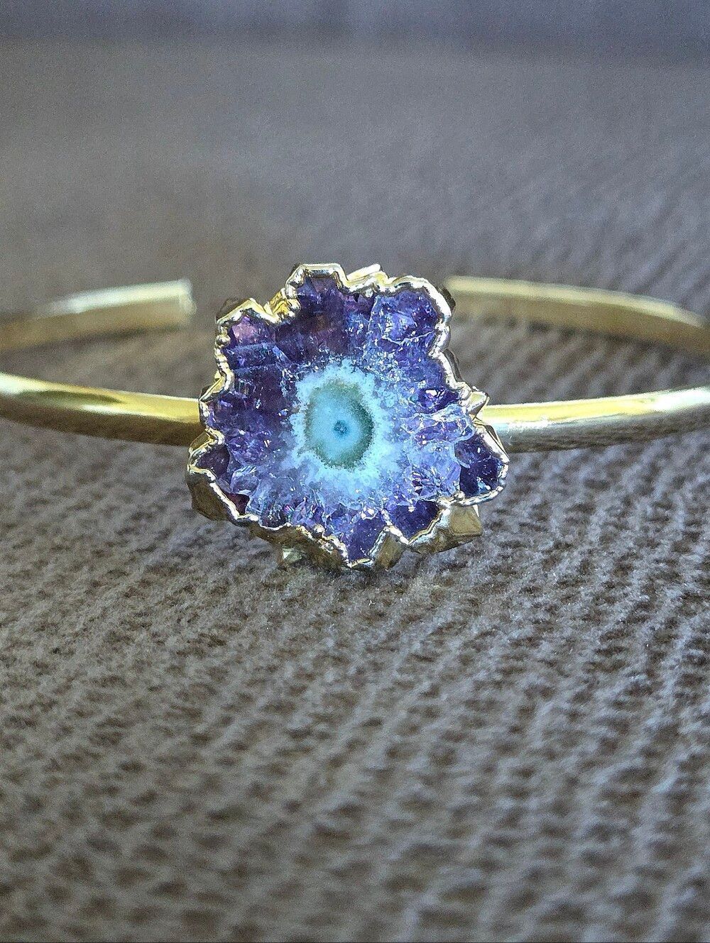 Amethyst💜 Stalactite Thin Gold💛 Cuff Style Bracelet - NWOT - Picture 11 of 16